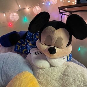 Walt Disney World sleeping Mickey plush